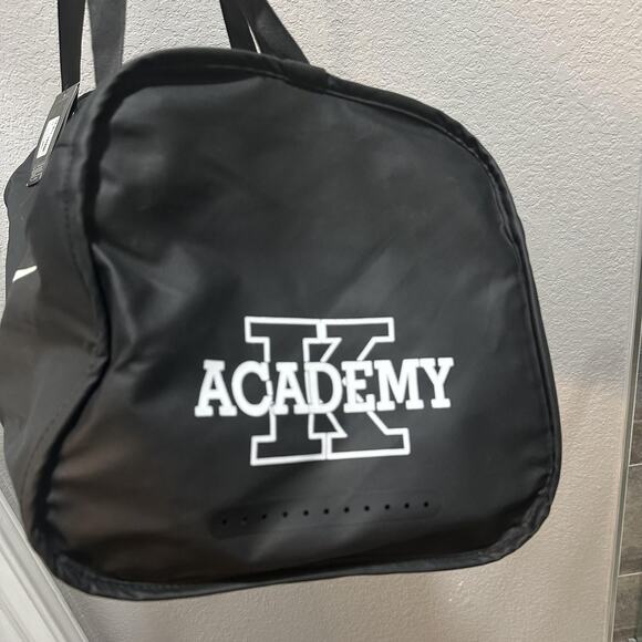 Nike Alpha Training Duffel Bag Crossbody Black Large Carry System New With Tags - Picture 5 of 8